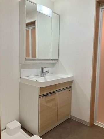 �y���ʏ��z�@