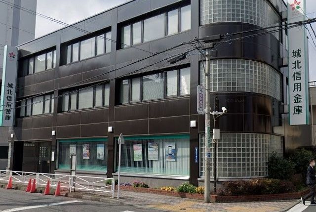 �y���Ӂz�@��k�M�p���ɔ��v�w�O�x�X �k��1���B 80m