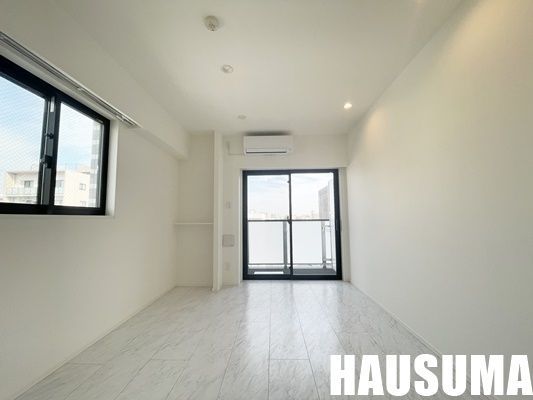 �y�n�}�z�@