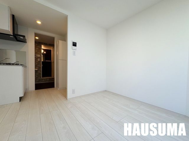 �y�����E���r���O�z�@���r���O/����