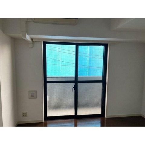 �y���ԁE���r���O�z�@