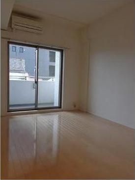 �y���ԁE���r���O�z�@