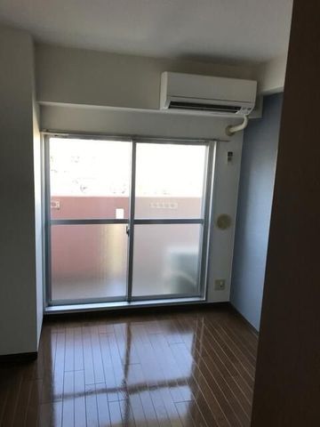�y���ԁE���r���O�z�@