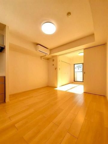 �y���ԁE���r���O�z�@