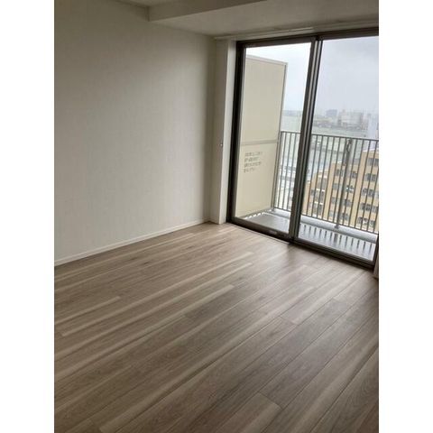 �y���ԁE���r���O�z�@