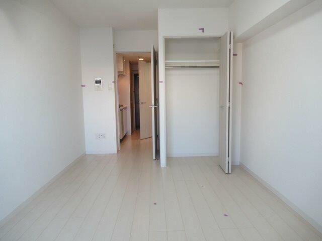 �y���ԁE���r���O�z�@