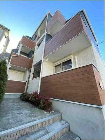 �y�G���g�����X�z�@