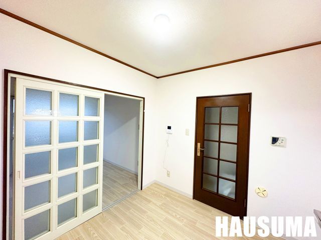 �y�����E���r���O�z�@���r���O/����