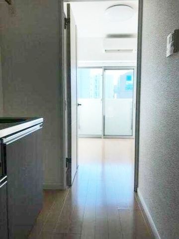 �y���ԁE���r���O�z�@