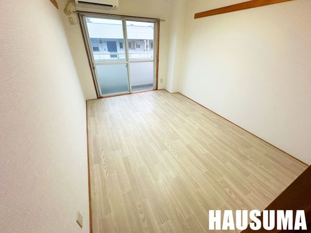 �y���ԁE���r���O�z�@���r���O/����