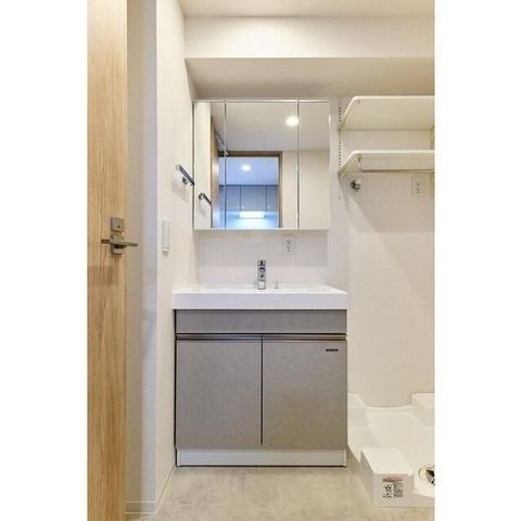 �y���ʏ��z�@