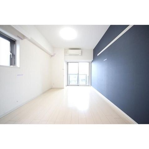 �y���ԁE���r���O�z�@