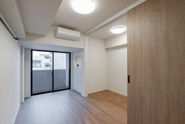 �y���ԁE���r���O�z�@