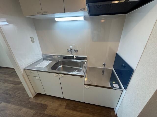 �y�L�b�`���z�@