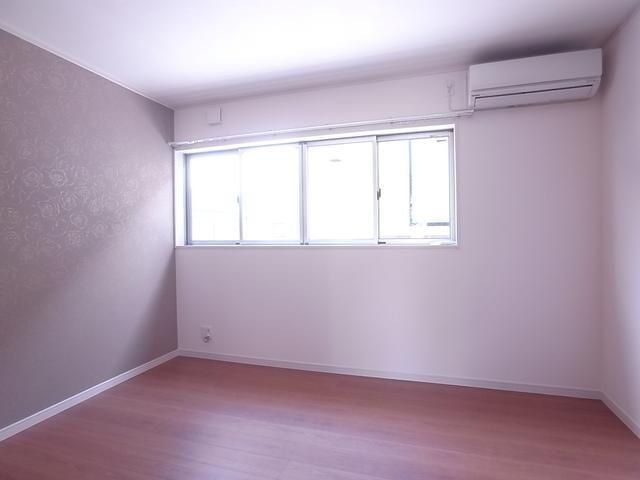 �y���ԁE���r���O�z�@