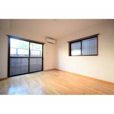 �y���ԁE���r���O�z�@