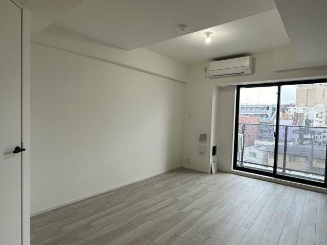 �y���ԁE���r���O�z�@