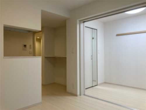 �y���ԁE���r���O�z�@