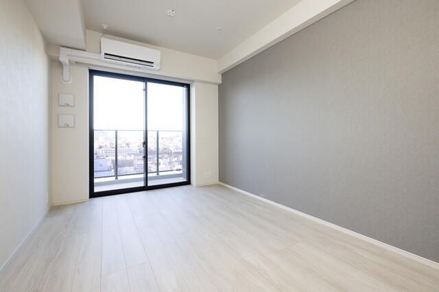 �y���ԁE���r���O�z�@