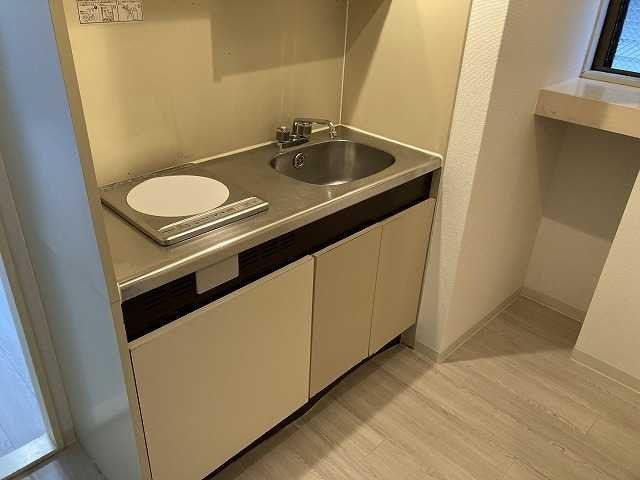 �y�L�b�`���z�@