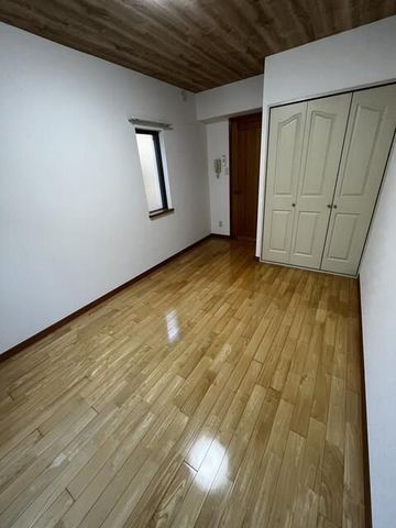 �y���ԁE���r���O�z�@