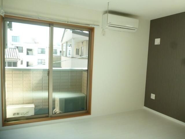 �y���ԁE���r���O�z�@