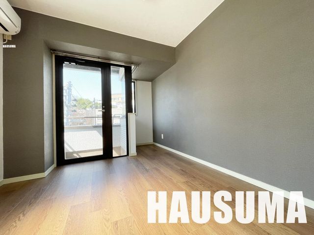 �y�����E���r���O�z�@���r���O/����