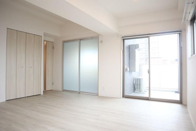 �y���ԁE���r���O�z�@