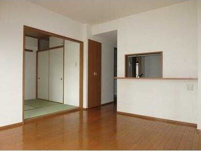 �y���ԁE���r���O�z�@