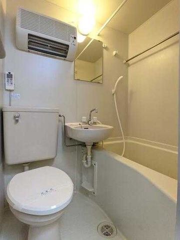 �y�g�C���z�@