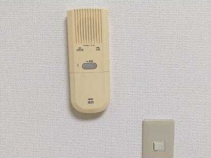 �y���̑��ݔ��z�@