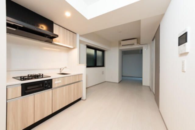 �y���ԁE���r���O�z�@