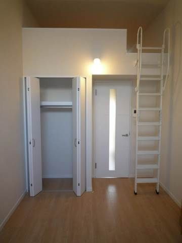 �y���ԁE���r���O�z�@