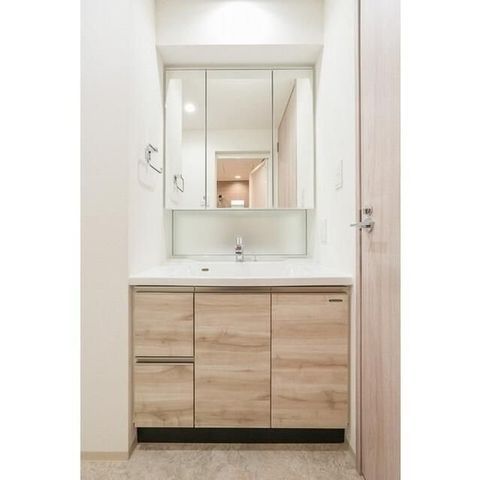 �y���ʏ��z�@