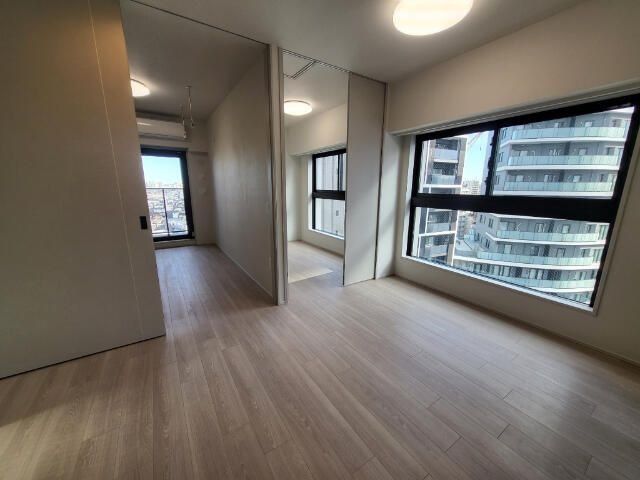 �y���̑������E�X�y�[�X�z�@