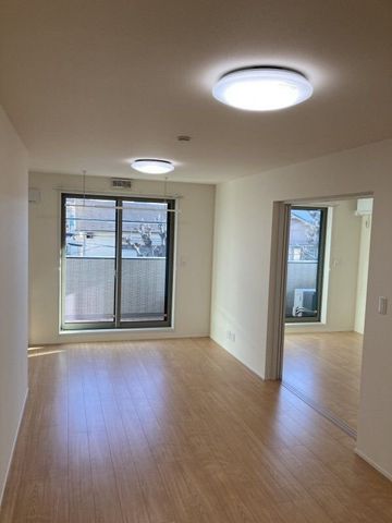 �y���ԁE���r���O�z�@