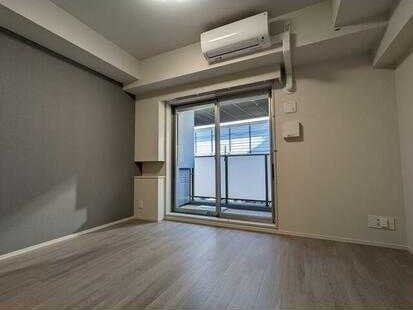 �y���ԁE���r���O�z�@