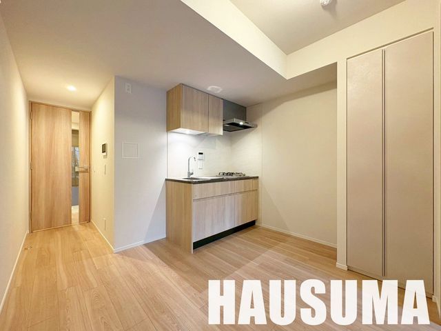 �y���Ӂz�@�t�@�~���[�}�[�g�������l���ړX �k��4���B 310m