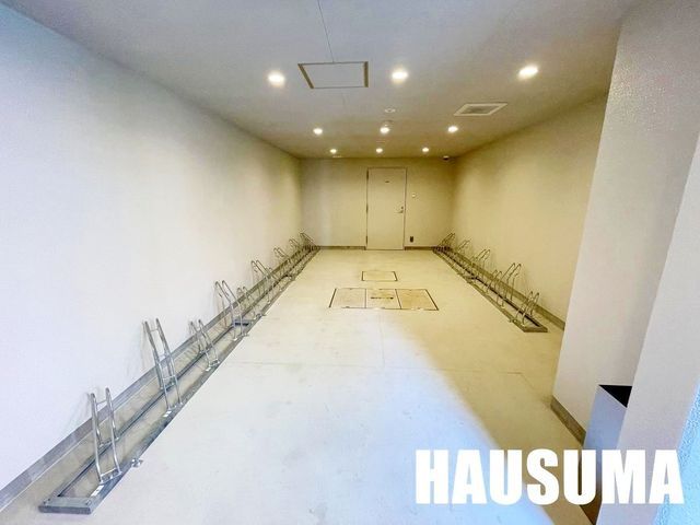 �y���ԏ�z�@�G���g�����X