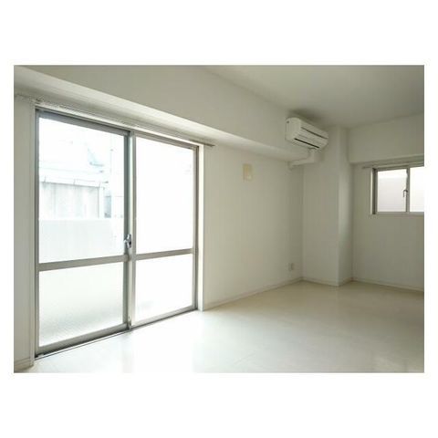 �y���ԁE���r���O�z�@