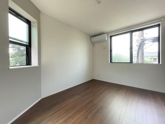 �y���ԁE���r���O�z�@