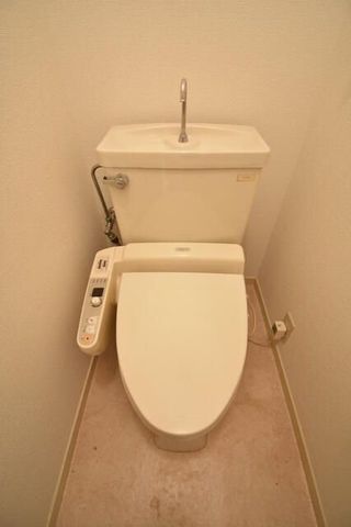 �y�g�C���z�@