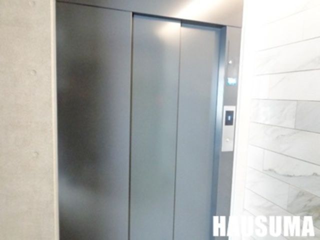 �y���̑��z�@�G���x�[�^�[