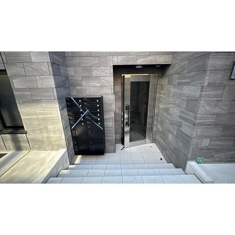 �y�G���g�����X�z�@