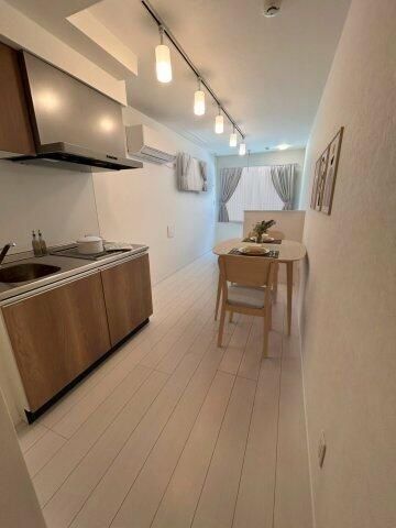 �y���ԁE���r���O�z�@