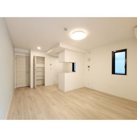 �y���ԁE���r���O�z�@