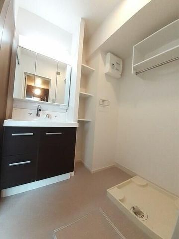 �y���ʏ��z�@