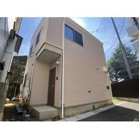 �y�G���g�����X�z�@