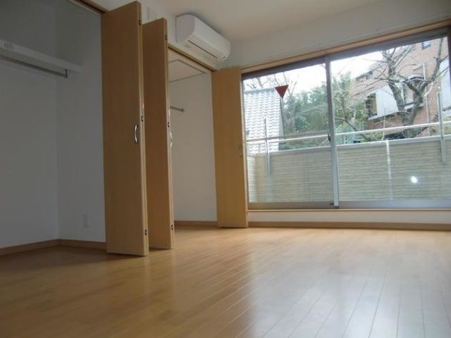 �y���ԁE���r���O�z�@����