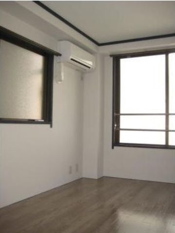 �y���ԁE���r���O�z�@����